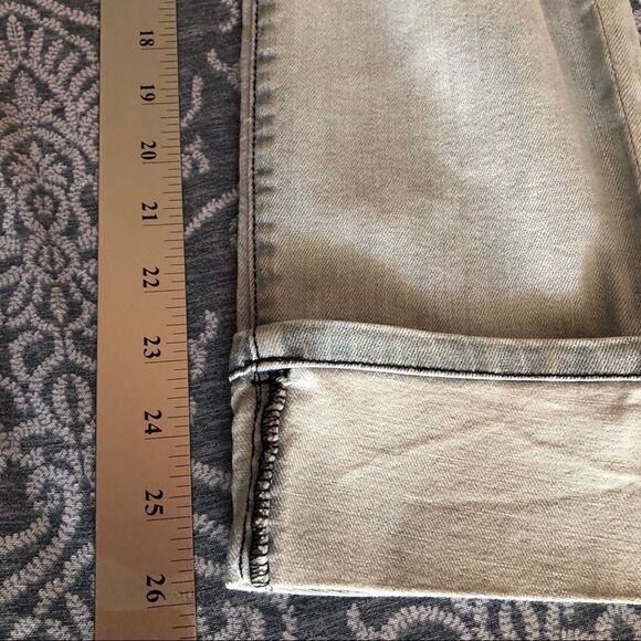 Taylor Tomboy STS Blue Distressed Size 9 Jeans! - Picture 13 of 13